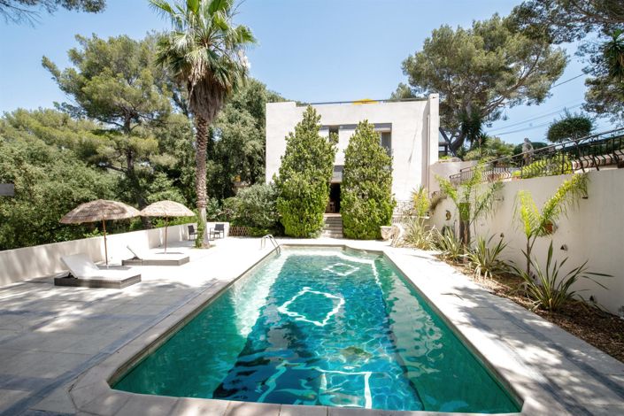 Image No.7-5 Bed House for sale