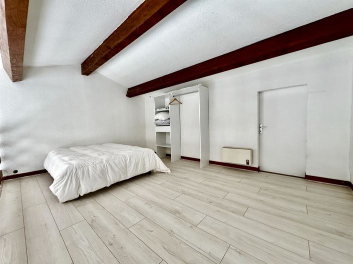 Image No.16-5 Bed House for sale