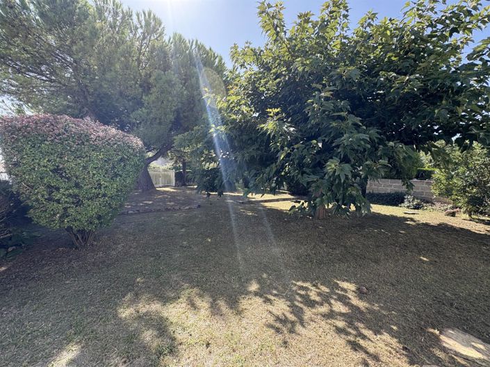 Image No.18-5 Bed House for sale