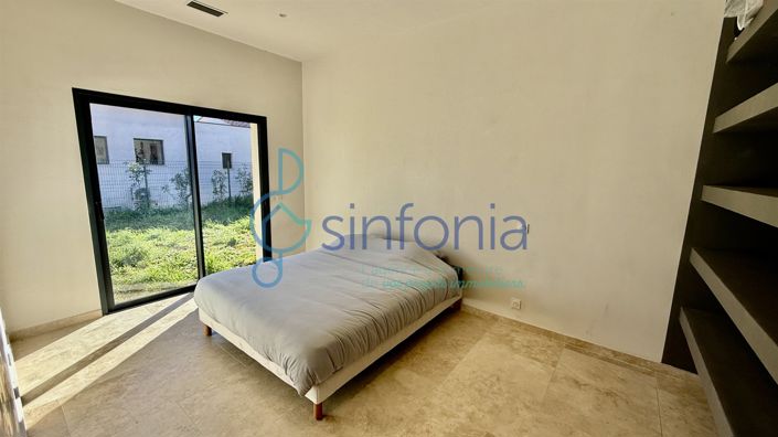 Image No.9-2 Bed House for sale