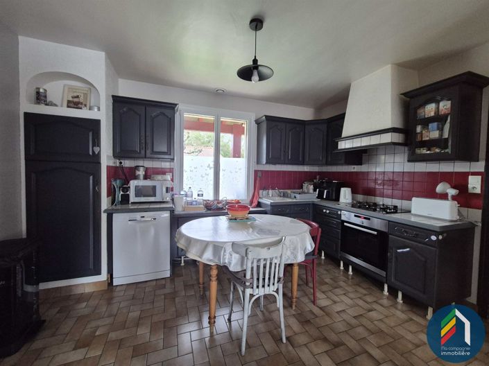 Image No.2-Maison de 4 chambres à vendre à Pouzauges