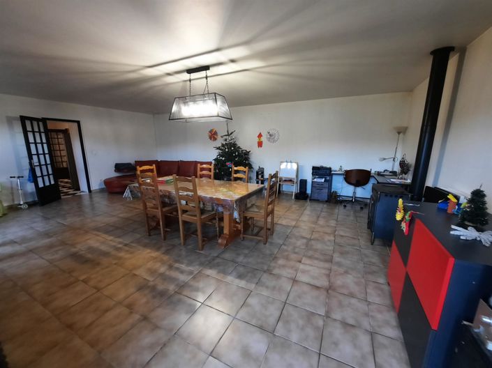 Image No.3-3 Bed House for sale