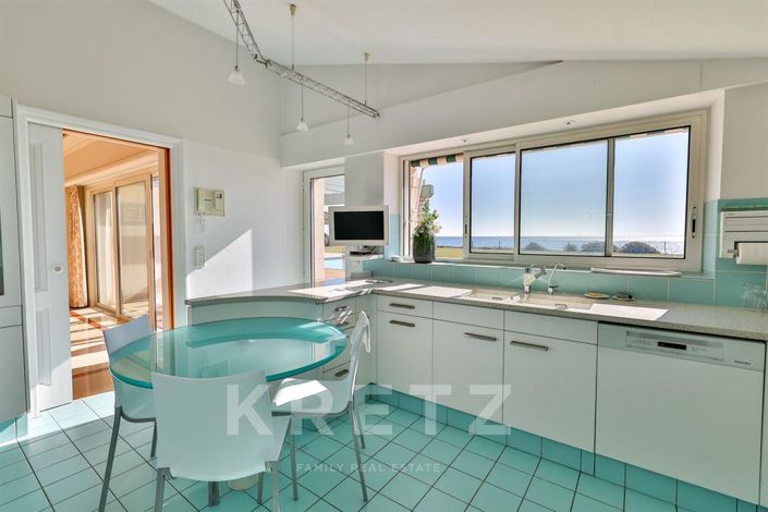 Image No.17-3 Bed House for sale