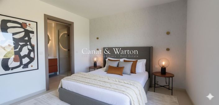 Image No.6-5 Bed Property for sale