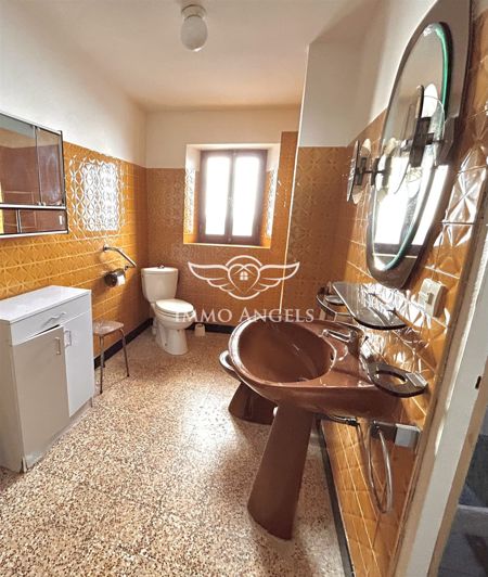 Image No.11-6 Bed House for sale