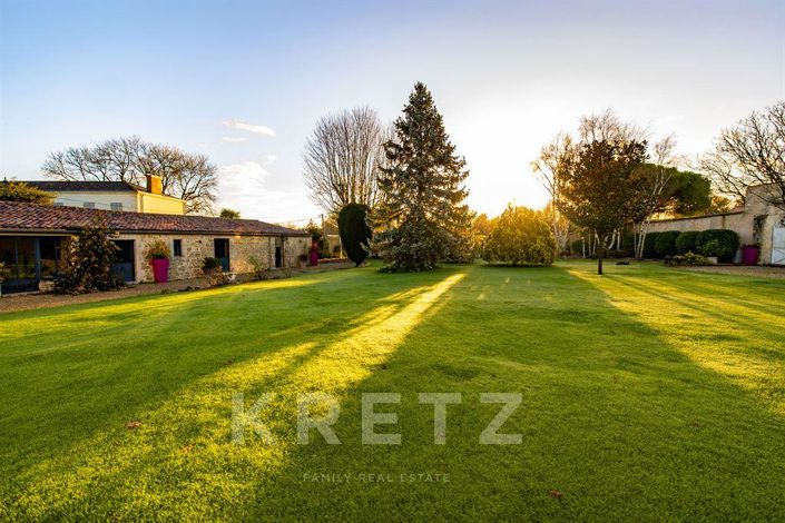 Image No.4-5 Bed House for sale