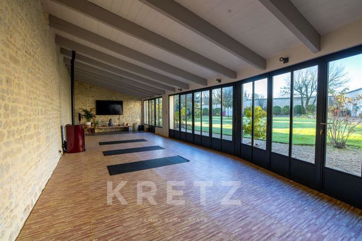 Image No.6-5 Bed House for sale