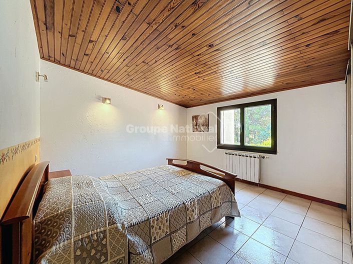 Image No.21-5 Bed Property for sale