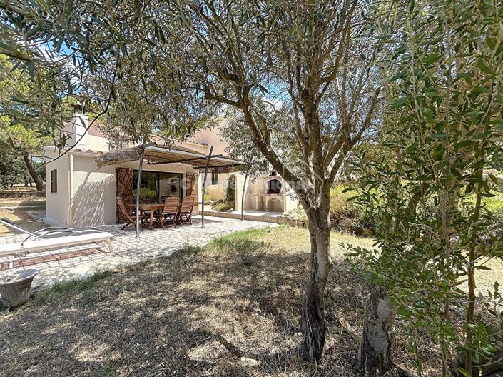 Image No.7-5 Bed Property for sale