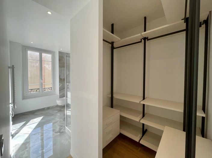 Image No.18-4 Bed Apartment for sale