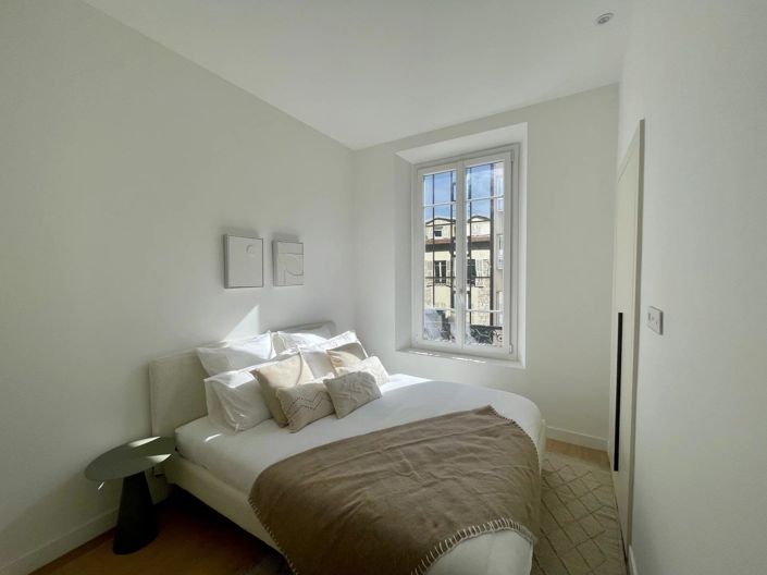 Image No.9-4 Bed Apartment for sale