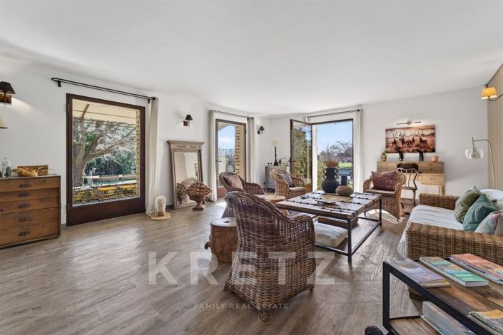 Image No.5-Maison de 5 chambres à vendre à Gordes