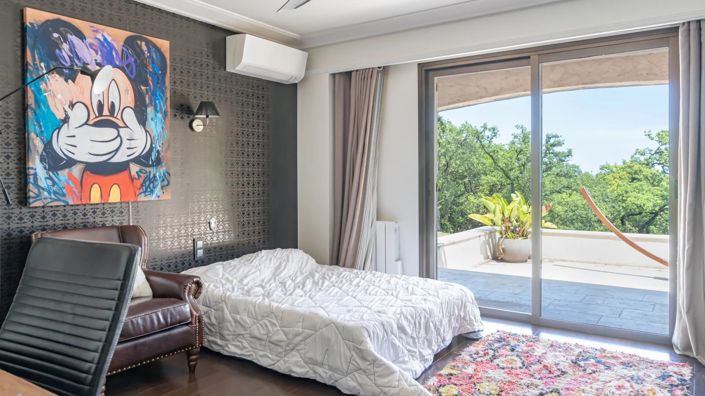 Image No.27-5 Bed House for sale