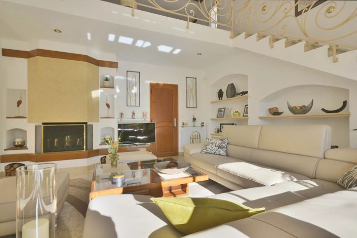 Image No.22-4 Bed House for sale