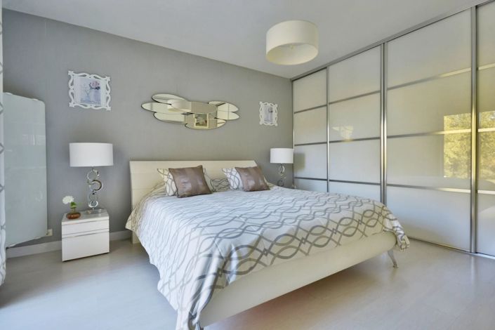 Image No.31-4 Bed House for sale