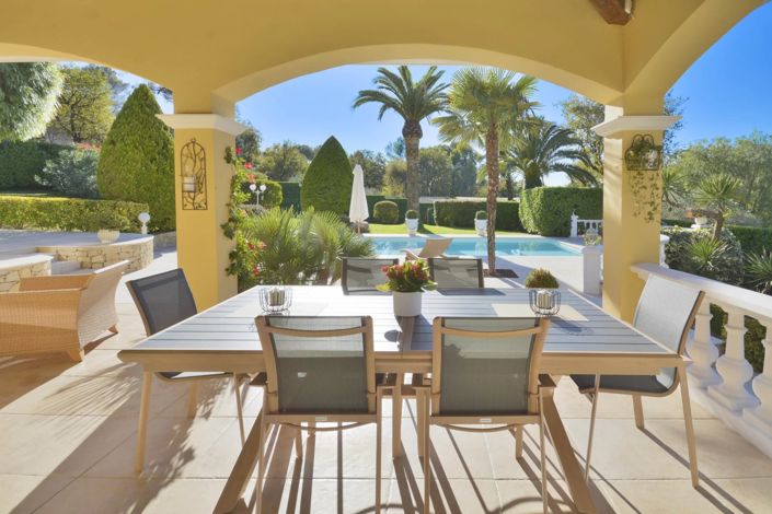 Image No.8-4 Bed House for sale