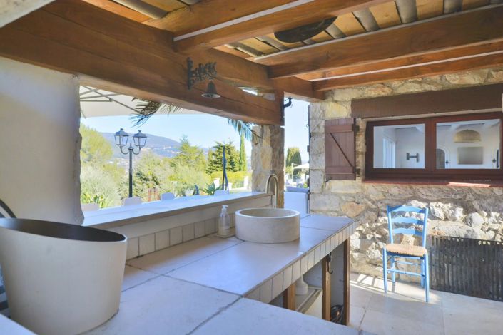 Image No.12-5 Bed House for sale