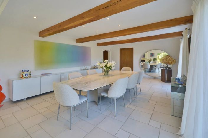 Image No.24-5 Bed House for sale