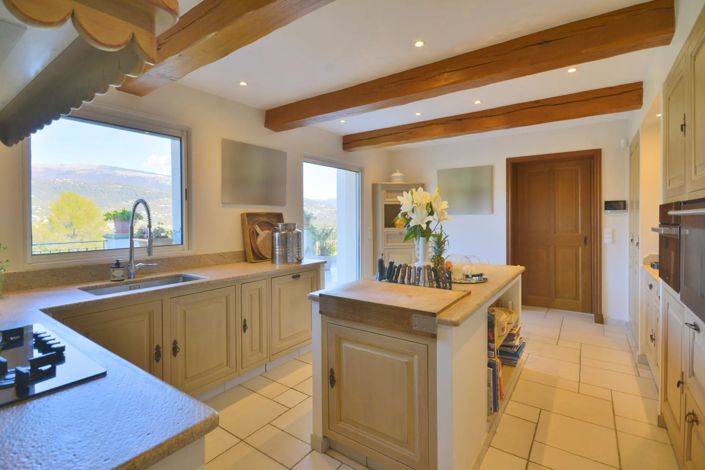 Image No.30-5 Bed House for sale