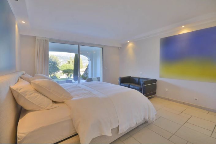 Image No.32-5 Bed House for sale