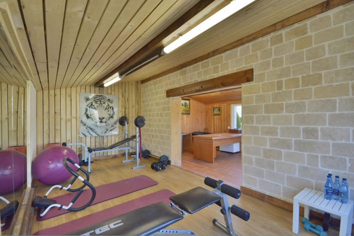 Image No.40-5 Bed House for sale