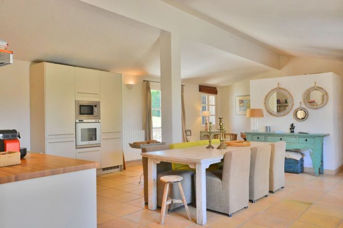 Image No.24-5 Bed House for sale