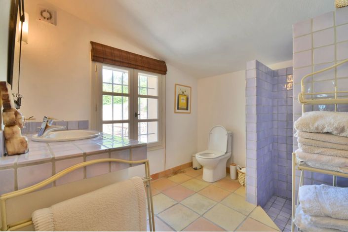 Image No.27-5 Bed House for sale