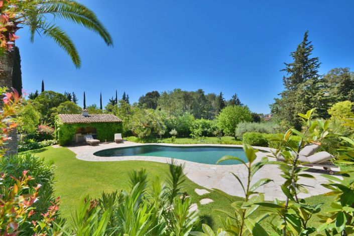 Image No.7-5 Bed House for sale