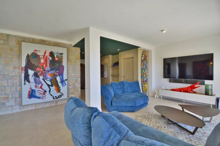 Image No.14-4 Bed House for sale