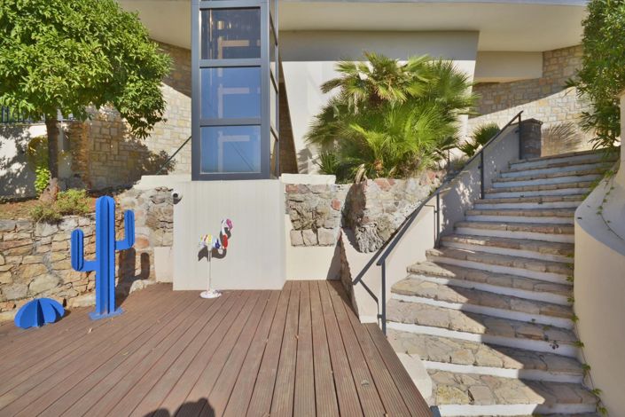 Image No.5-4 Bed House for sale