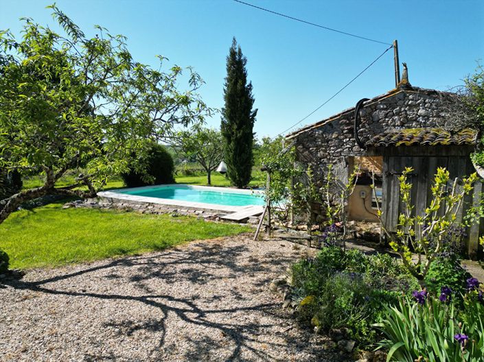 Image No.17-6 Bed House for sale