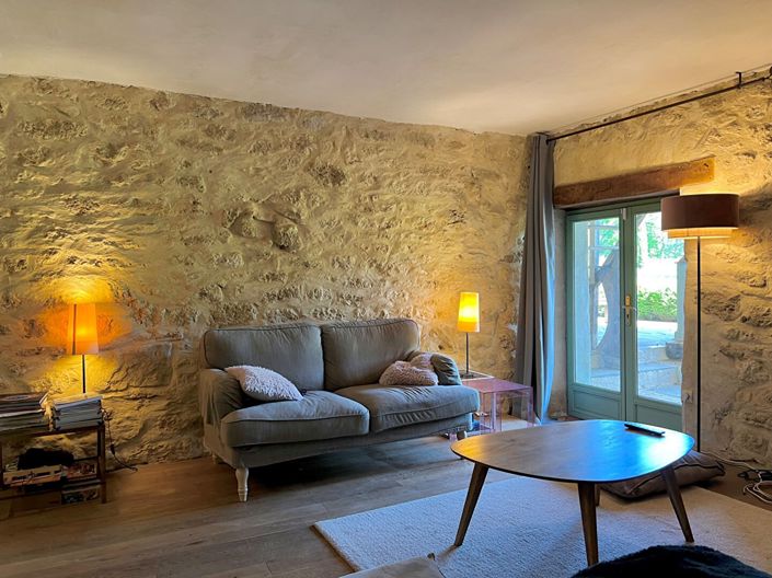 Image No.4-6 Bed House for sale