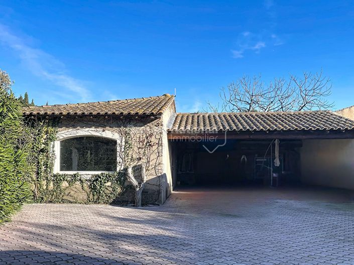 Image No.5-5 Bed House for sale