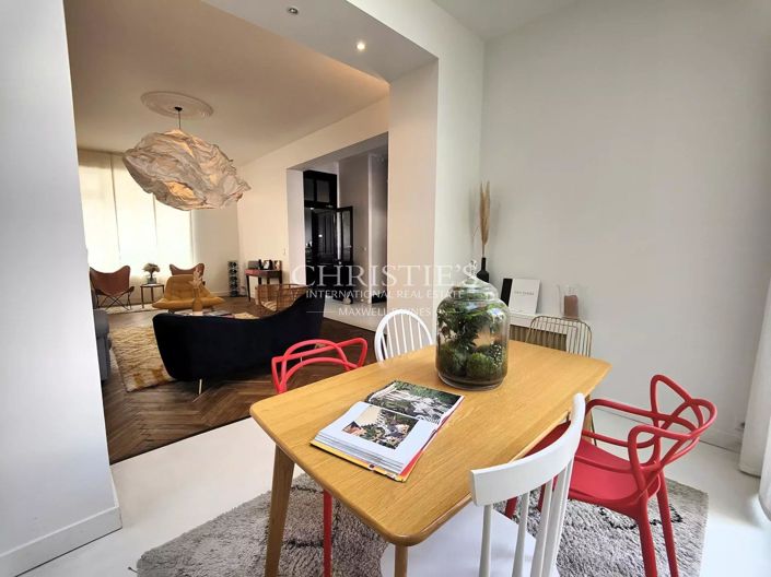 Image No.6-6 Bed House for sale