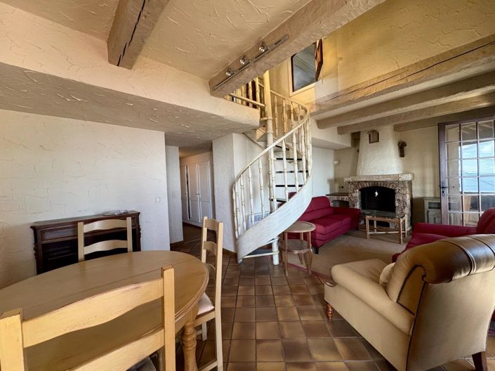 Image No.6-5 Bed House for sale