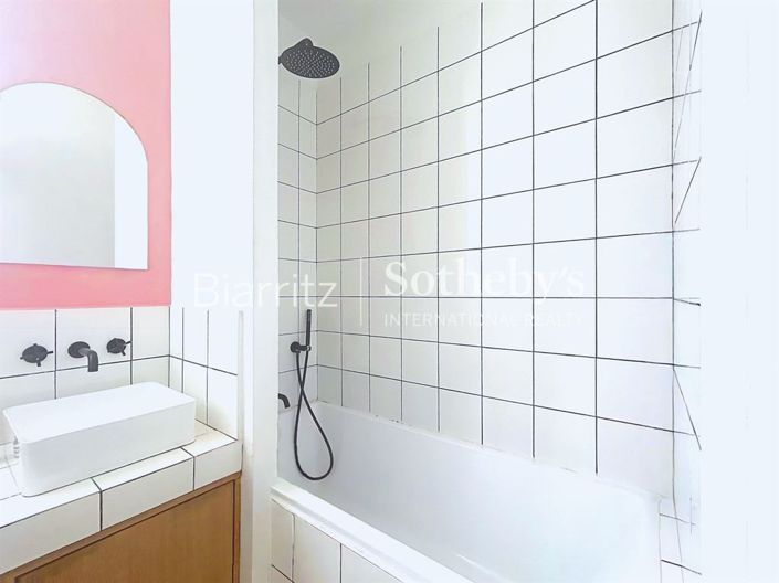 Image No.14-5 Bed House for sale