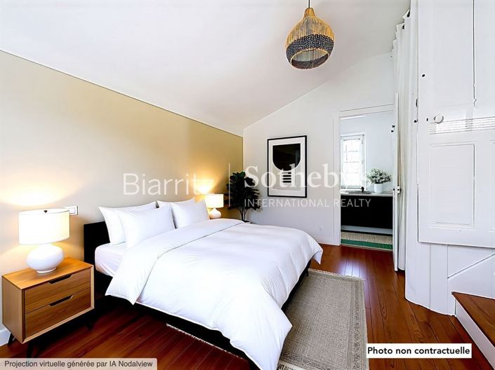 Image No.9-5 Bed House for sale