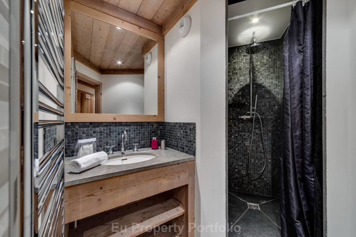 Image No.14-3 Bed Apartment for sale