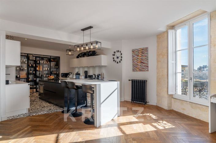 Image No.4-4 Bed Apartment for sale