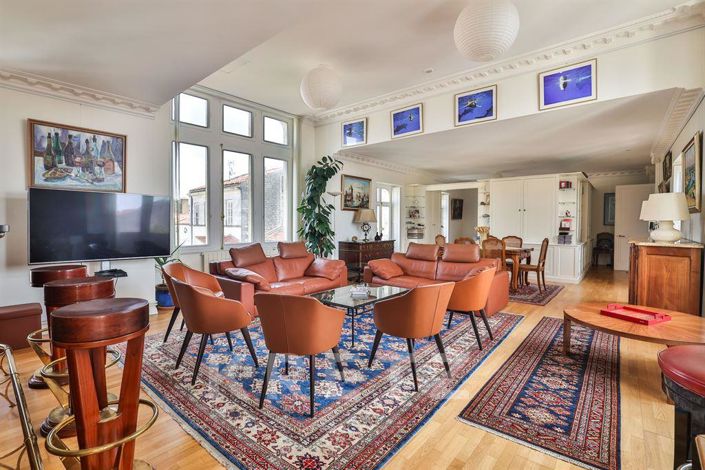 Image No.16-8 Bed House for sale