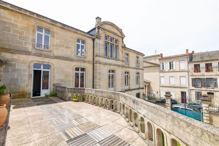 Image No.19-8 Bed House for sale