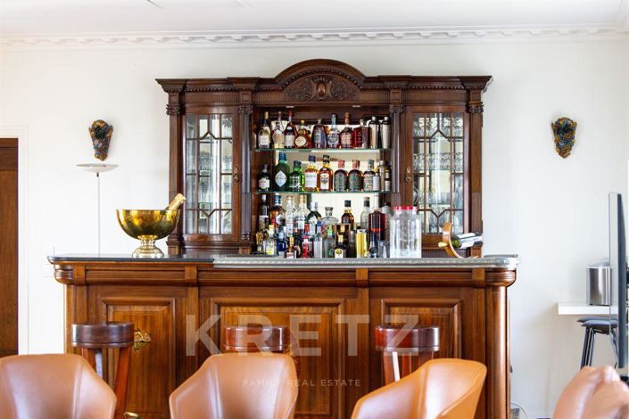 Image No.22-8 Bed House for sale