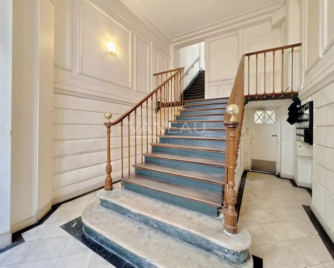 Image No.18-3 Bed Apartment for sale