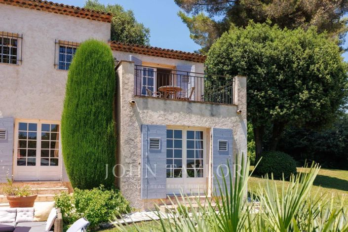 Image No.10-5 Bed House for sale