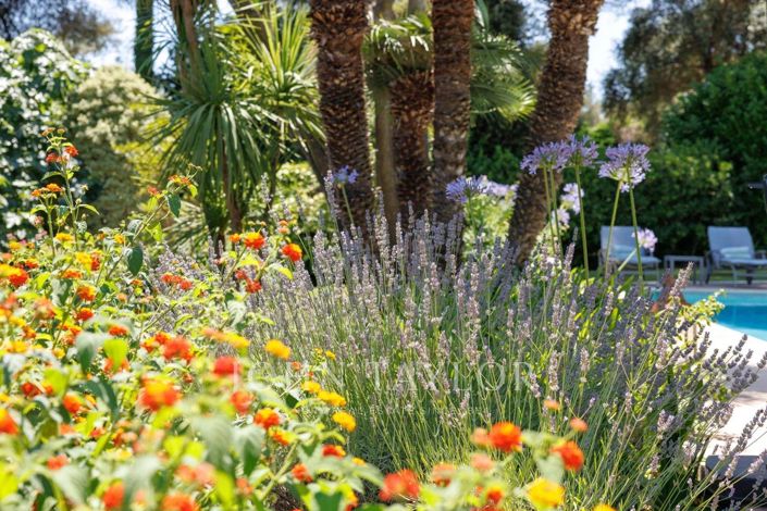 Image No.20-5 Bed House for sale