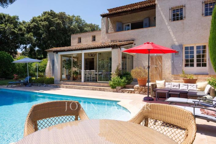 Image No.21-5 Bed House for sale