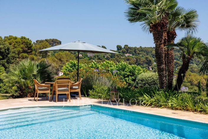 Image No.31-5 Bed House for sale