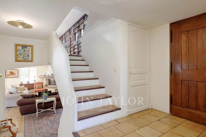 Image No.43-5 Bed House for sale