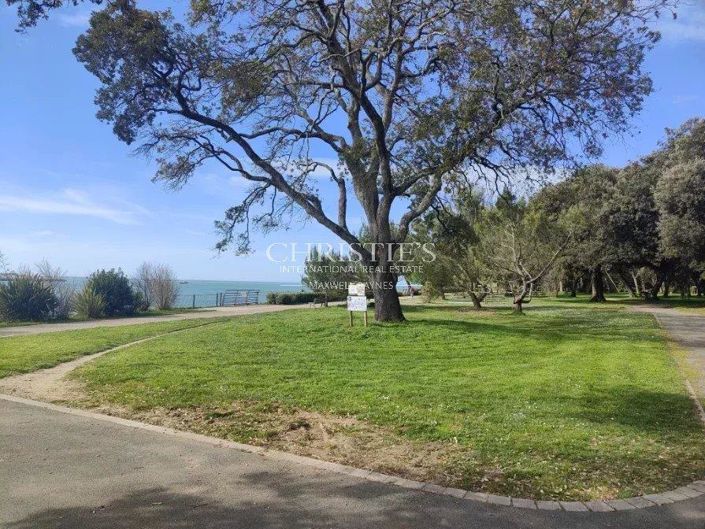 Image No.16-3 Bed House for sale