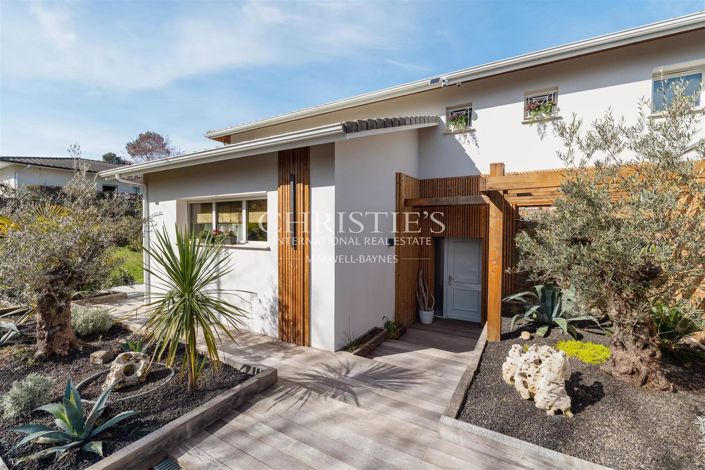 Image No.22-4 Bed House for sale